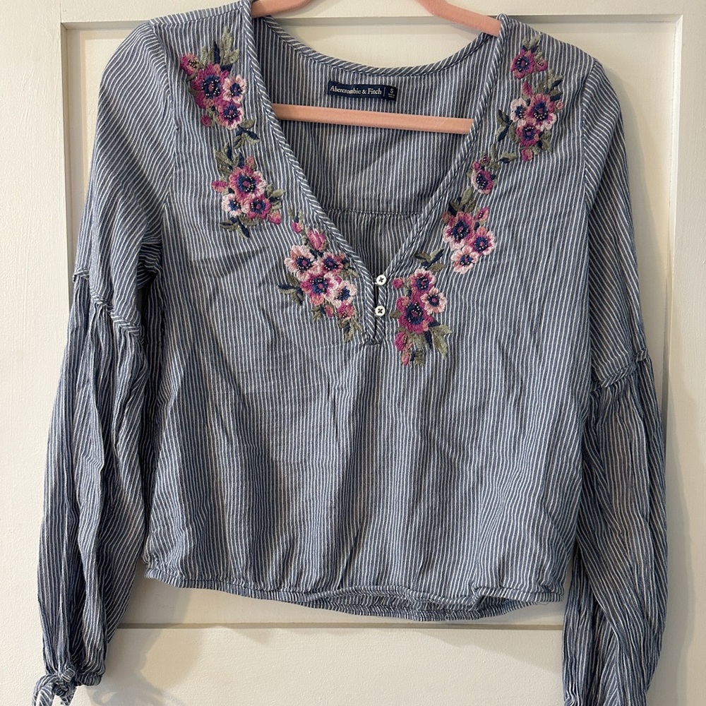 Abercrombie & Fitch Navy Striped Floral Blouse